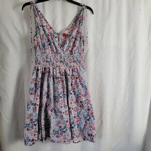 Divided H&M Sundress Ditsy Floral Ruched Sz 8 Cottagecore feminine dress Romanti